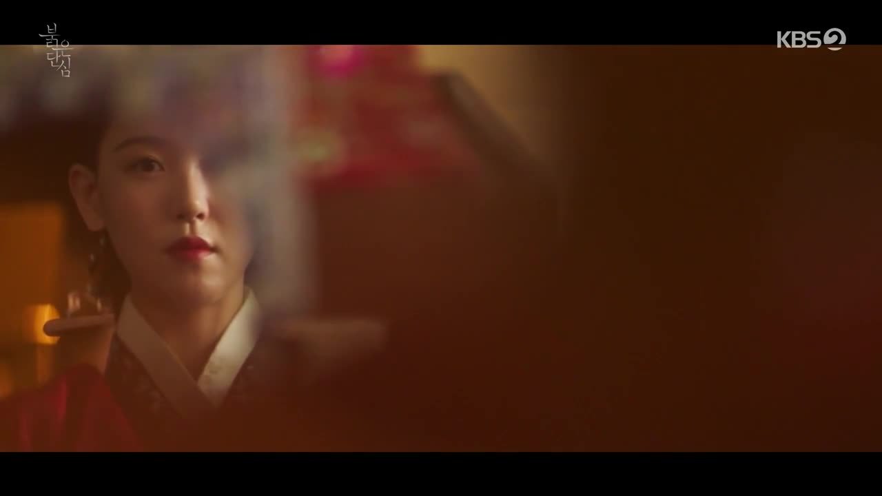 Одинокое красное сердце