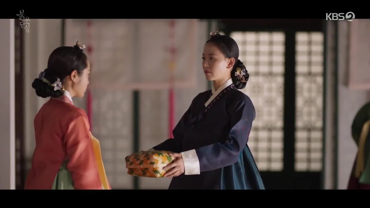 Одинокое красное сердце