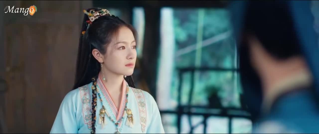 Воды текут вдалеке