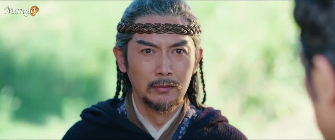 Воды текут вдалеке