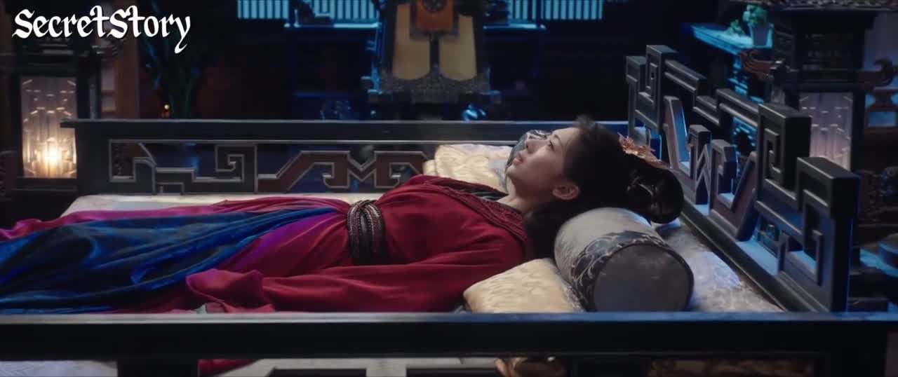 Подношение соленой рыбы мастеру