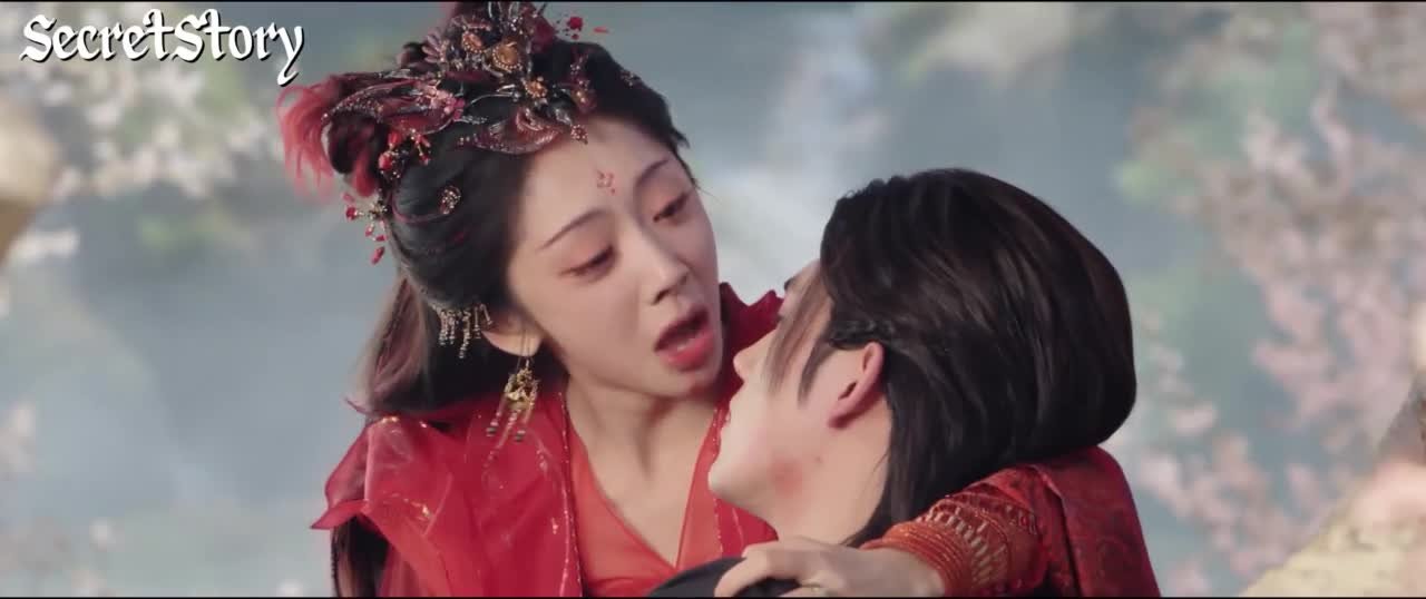 Подношение соленой рыбы мастеру