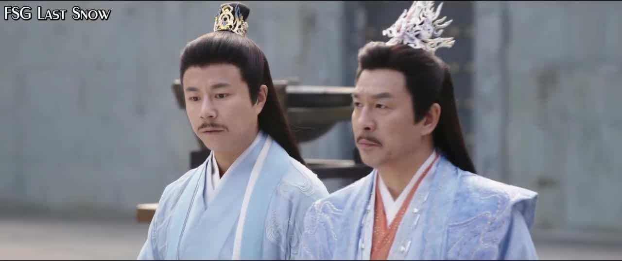 Подношение соленой рыбы мастеру