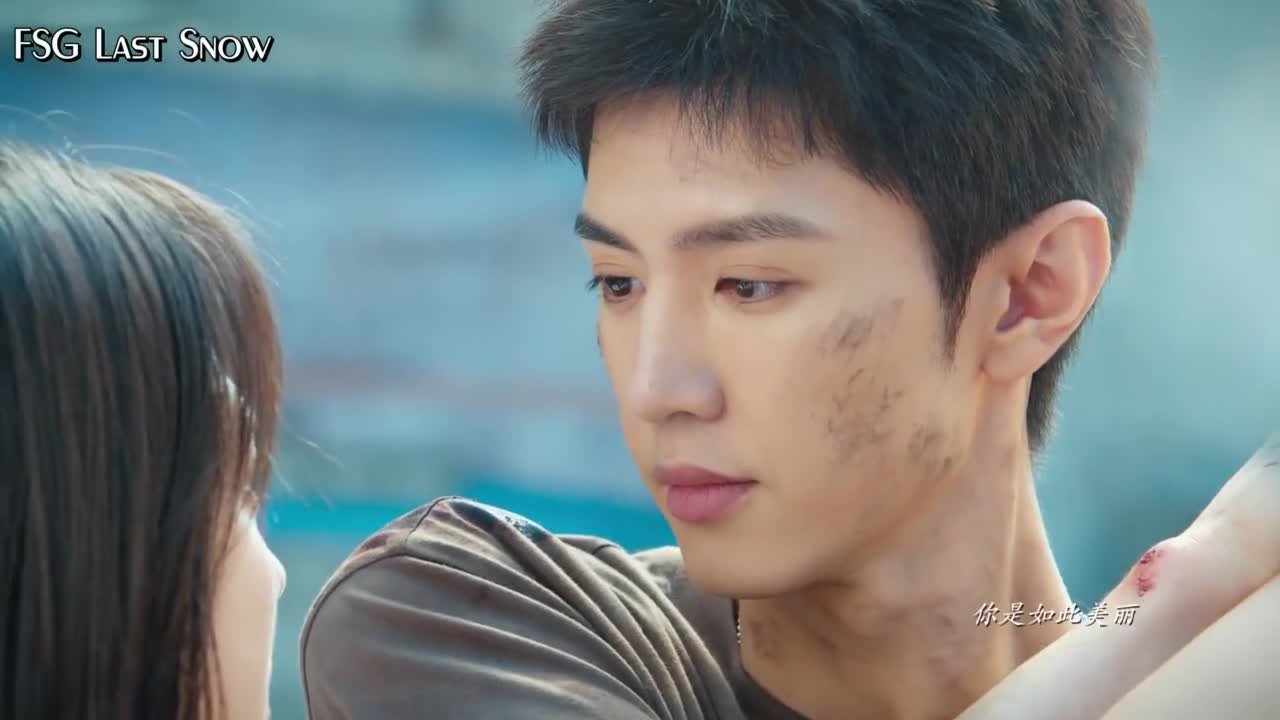 Белое оливковое дерево