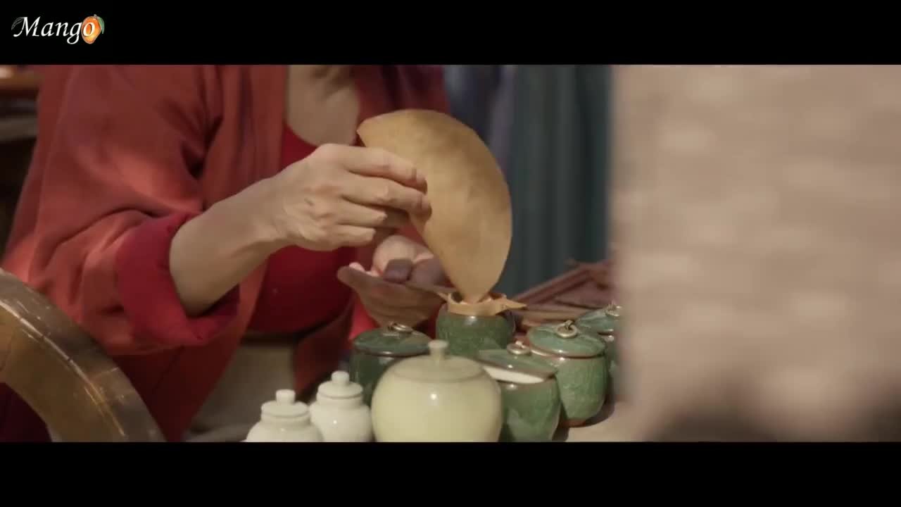 Цветущий пион