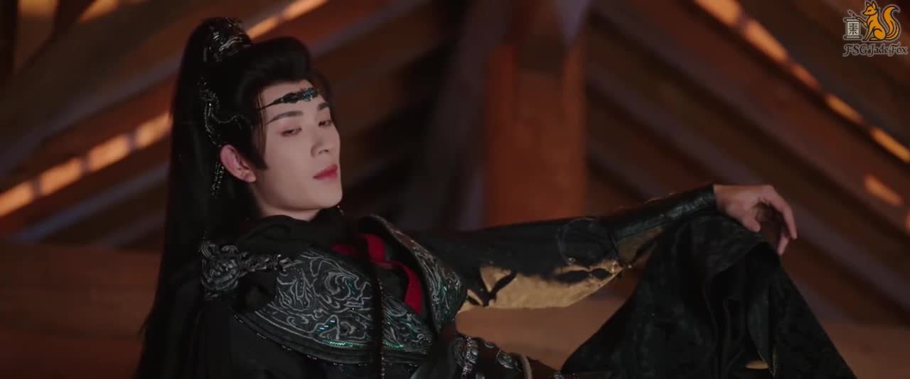 Приказ парчовой луны